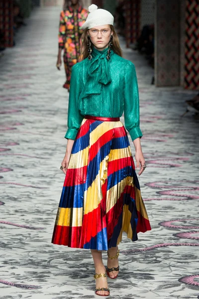 Look 62